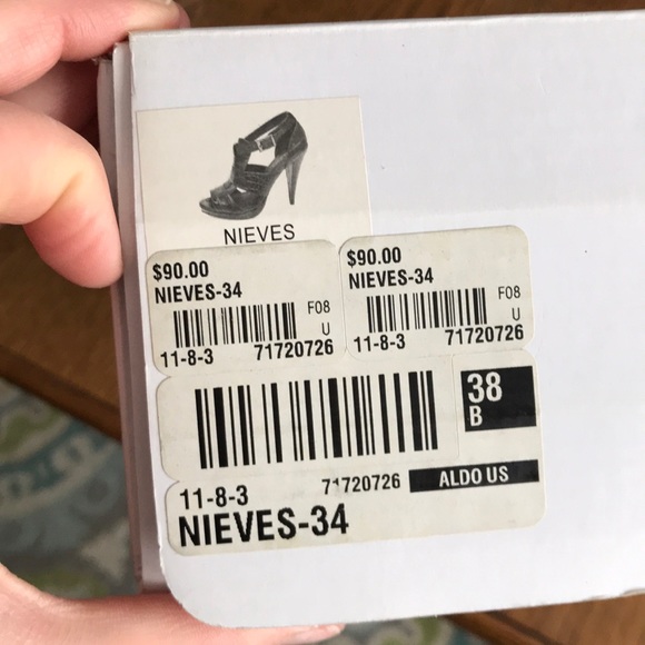 Aldo! Snake skin sandals, perfect for summer! - Picture 5 of 5